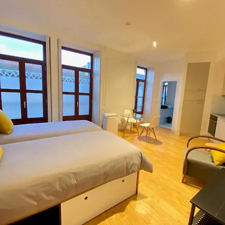 Porto.leca - And Apts 아파트