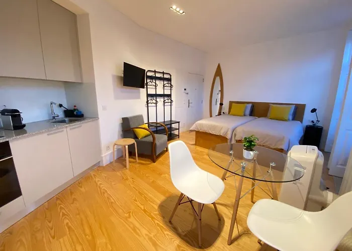 Porto.leca - And Apts Apartman
